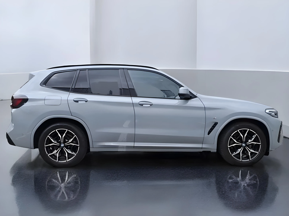 BMW X3 xDrive20i ZA (3)