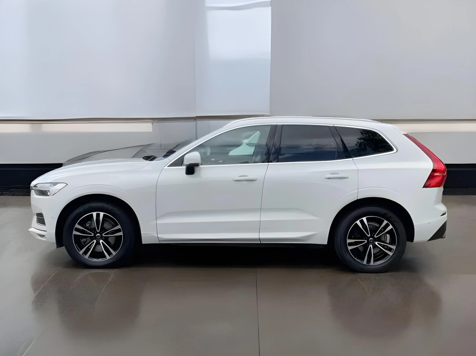 Volvo XC 60 B5 Momentum Pro AWD (4)