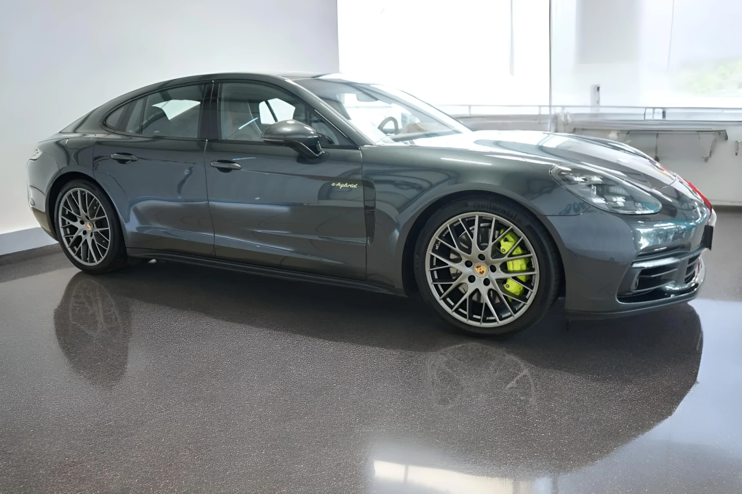 Porsche Panamera 4 E-Hybrid (1)