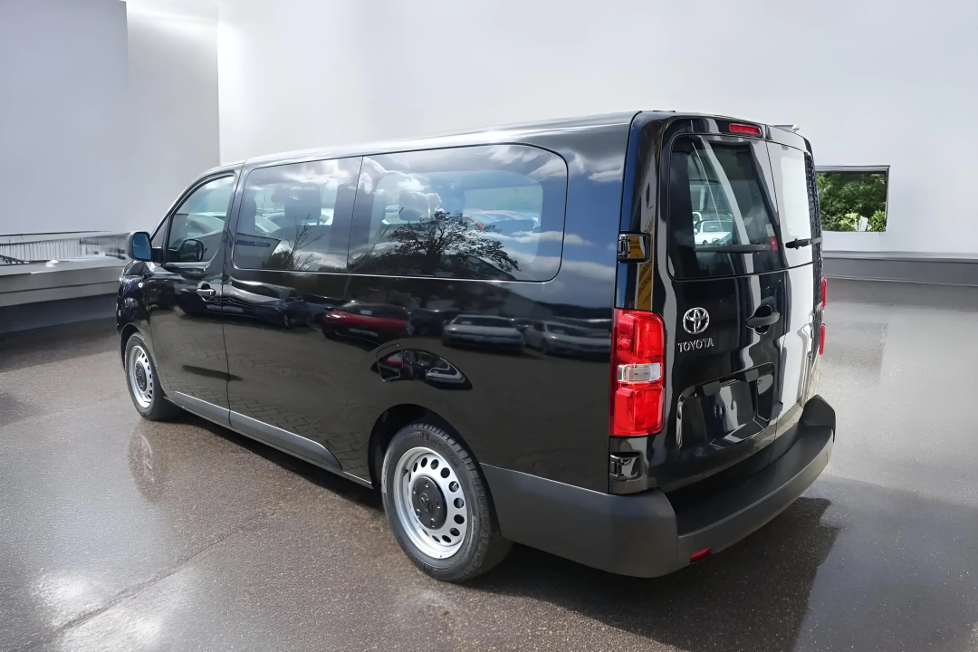 Toyota Proace Verso 2.0 D-4D L2 9 locuri - foto 6