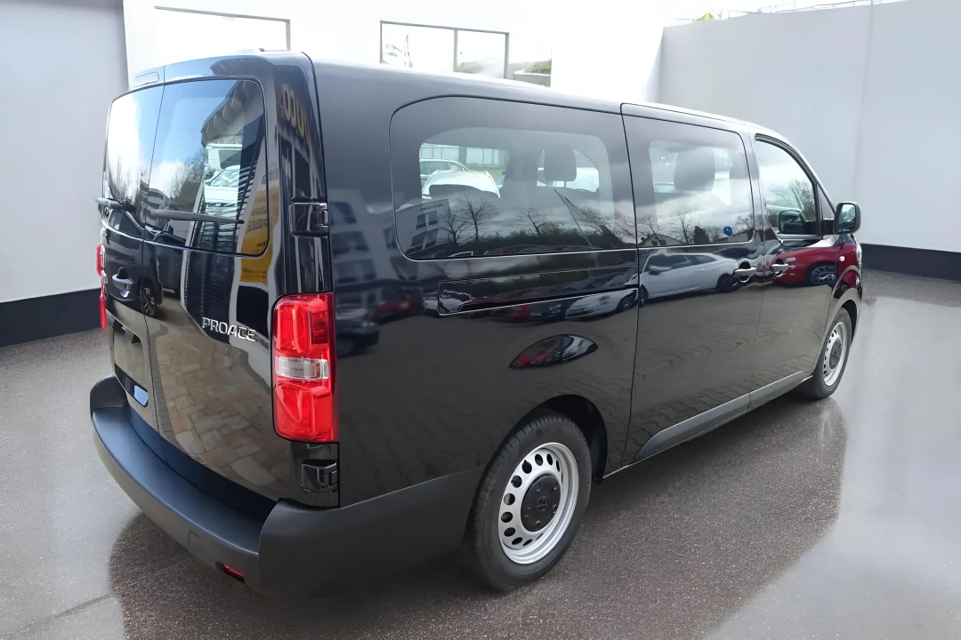 Toyota Proace Verso 2.0 D-4D L2 9 locuri (4)