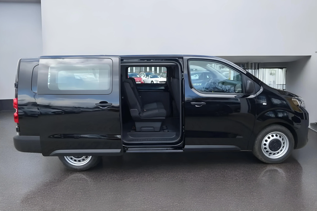 Toyota Proace Verso 2.0 D-4D L2 9 locuri (3)