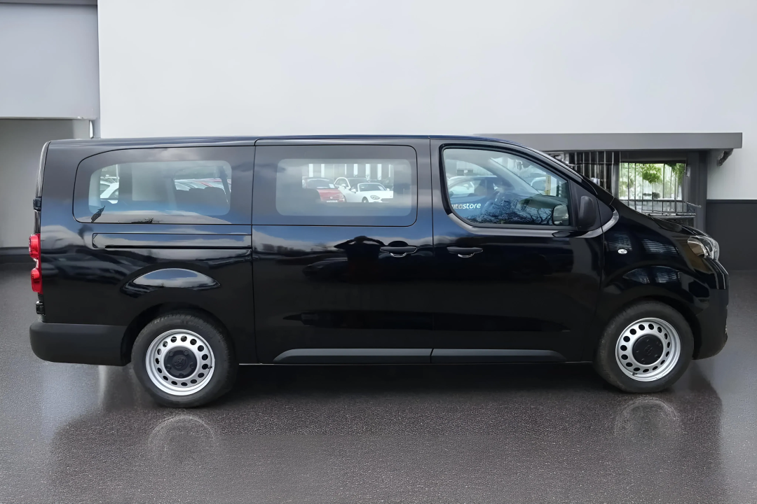 Toyota Proace Verso 2.0 D-4D L2 9 locuri (2)