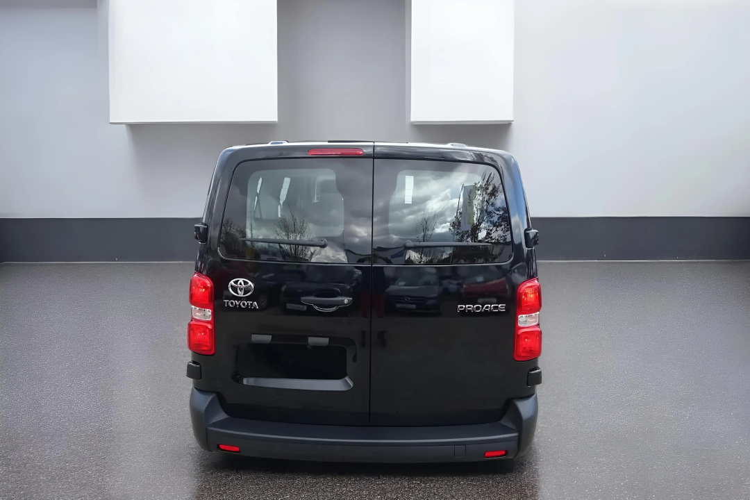 Toyota Proace Verso 2.0 D-4D L2 9 locuri (5)