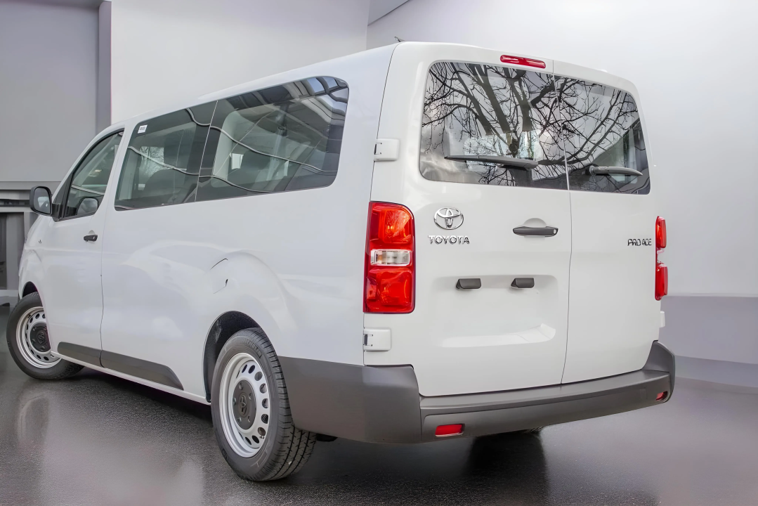 Toyota Proace Verso 2.0 D-4D L2 9 locuri (5)