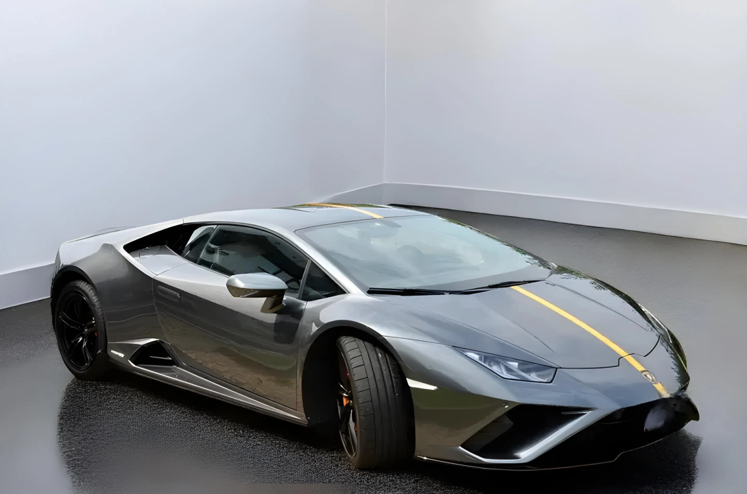 Lamborghini Huracan Coupe 5.2 Evo 610 CP (1)