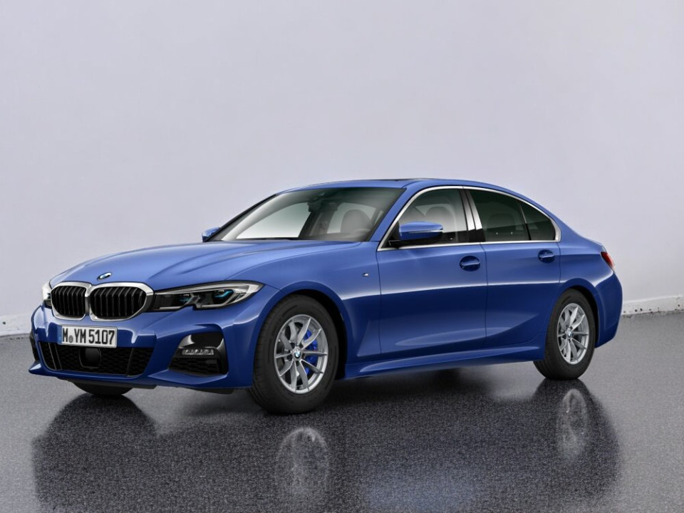 BMW Seria 3 330i M-Sport (1)