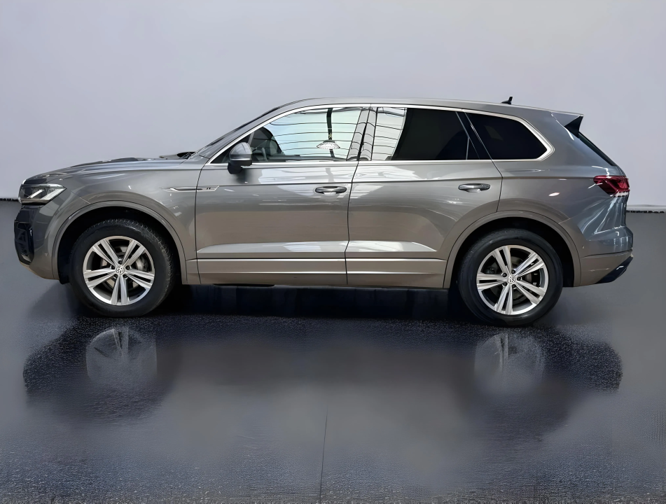 Volkswagen Touareg 3.0TDI 4MOTION R-Line (5)