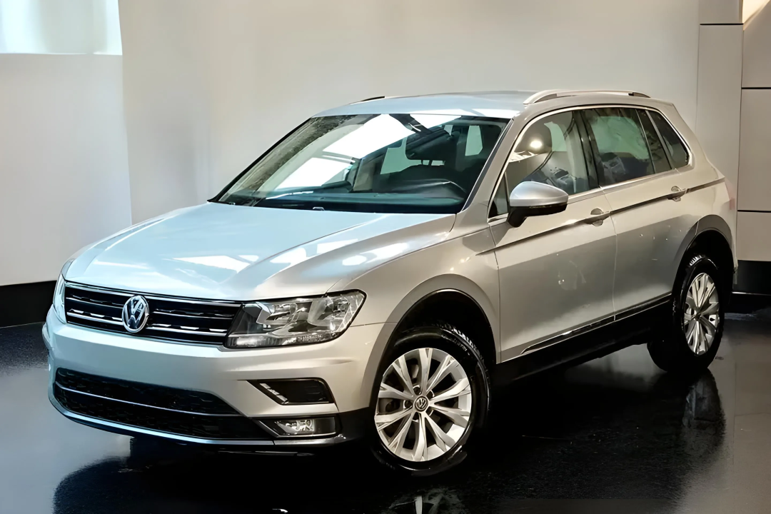 Volkswagen Tiguan 2.0 TDI SCR Business (2)