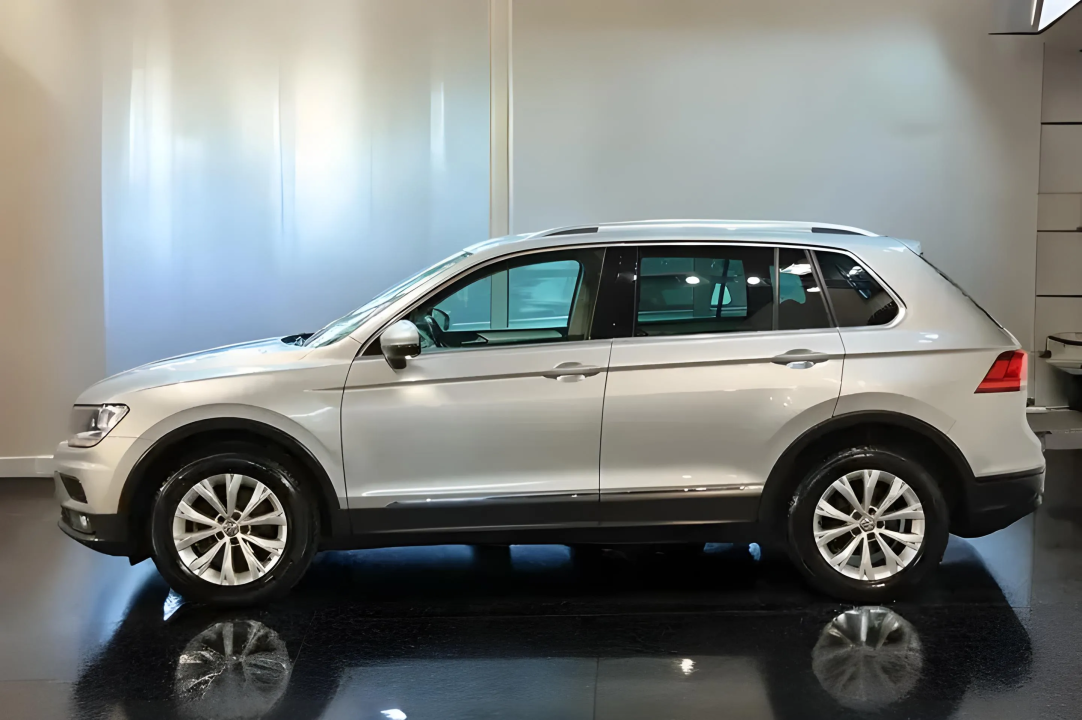 Volkswagen Tiguan 2.0 TDI SCR Business (3)