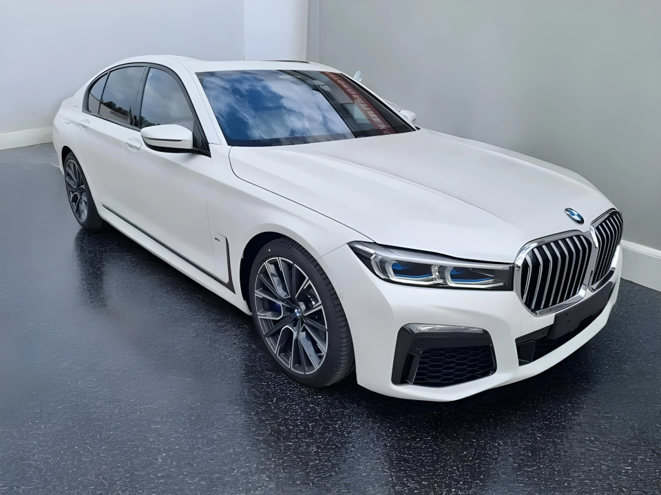 BMW Seria 7 750 i xDrive