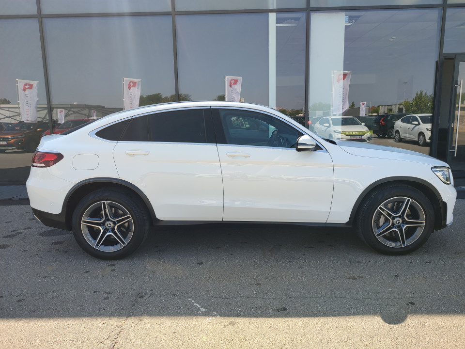 Mercedes-Benz GLC Coupe 300d 4MATIC AMG Line (2)