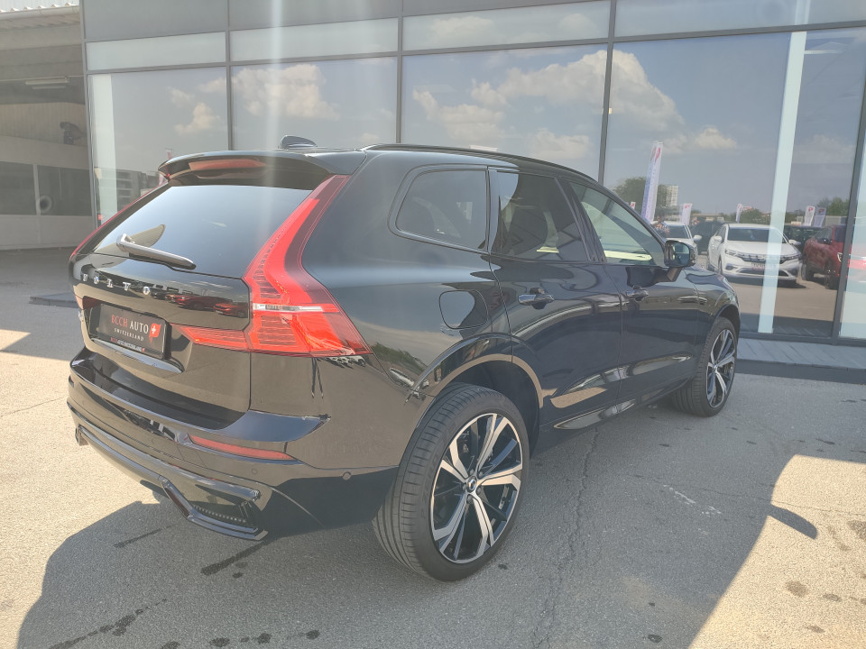 Volvo XC 60 T8 Recharge AWD R-Design (3)