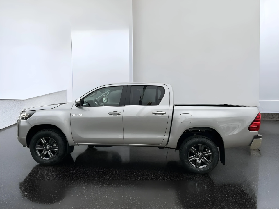 Toyota Hilux Double Cab COMFORT 4x4 (5)