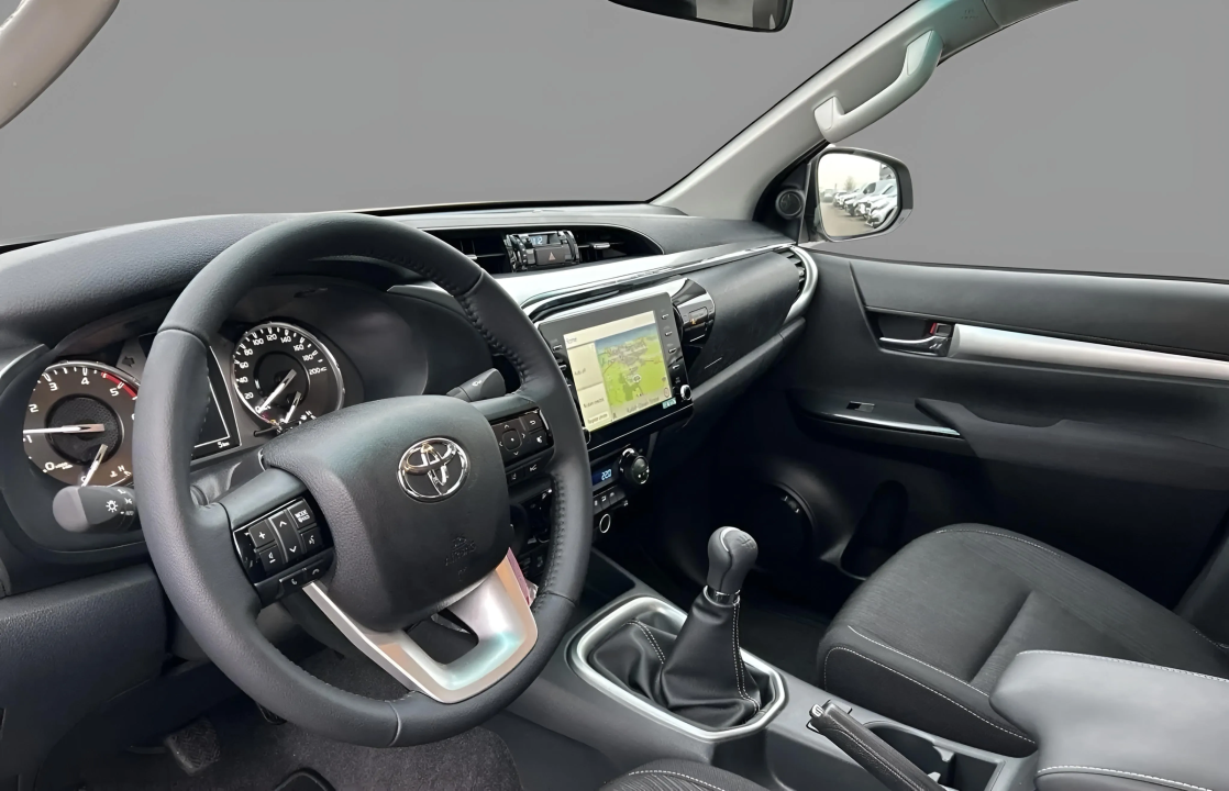 Toyota Hilux Double Cab COMFORT 4x4 - foto 9