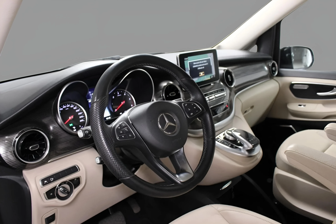 Mercedes-Benz V 300 d Avantgarde Long (5)