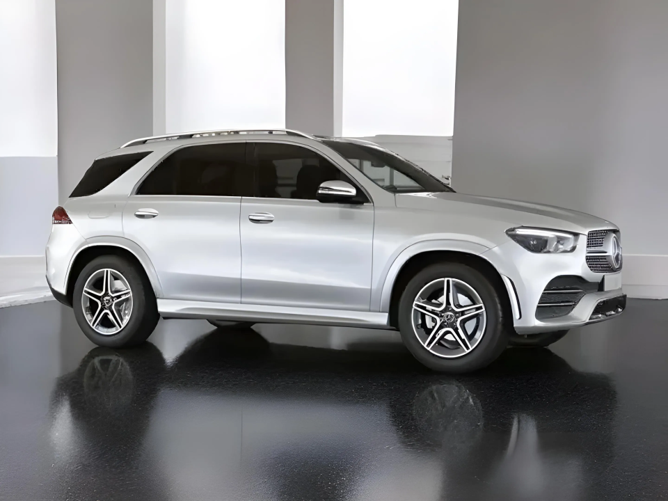 Mercedes-Benz GLE 300d 4Matic AMG (2)