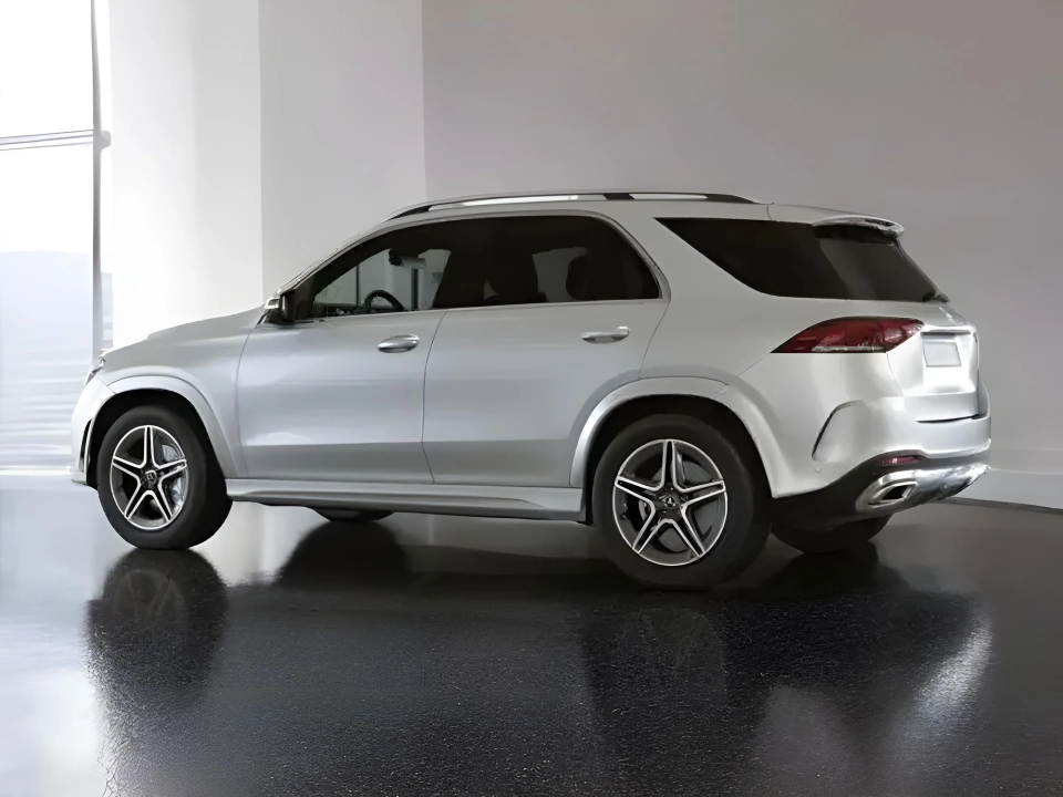 Mercedes-Benz GLE 300d 4Matic AMG - foto 8