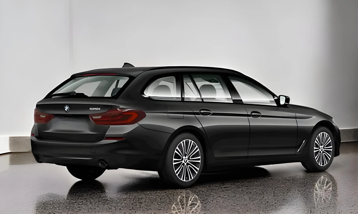 BMW Seria 5 BMW 520i Touring (3)