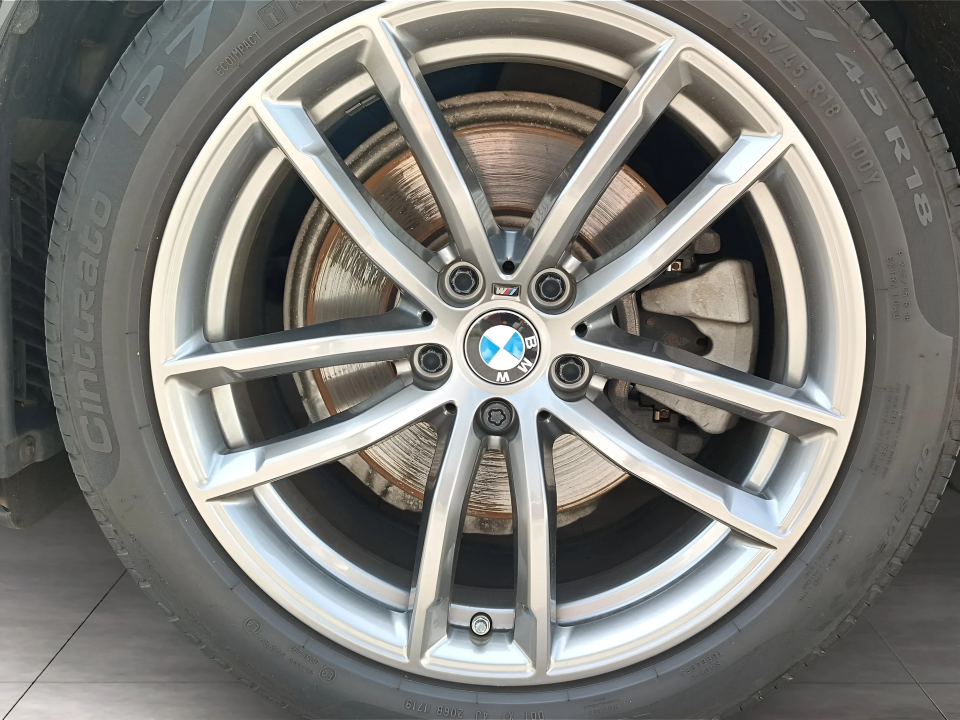 BMW Seria 5 520d xDrive M-Sport - foto 11