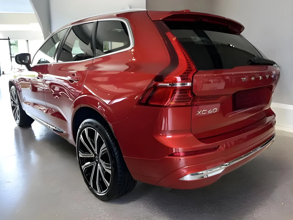 Volvo XC 60 T8 Recharge AWD Ultimate Bright - foto 7