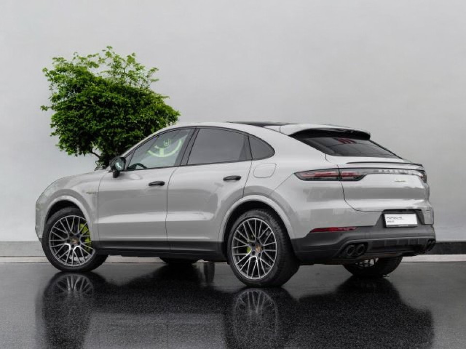 Porsche Cayenne Coupe E-Hybrid (3)