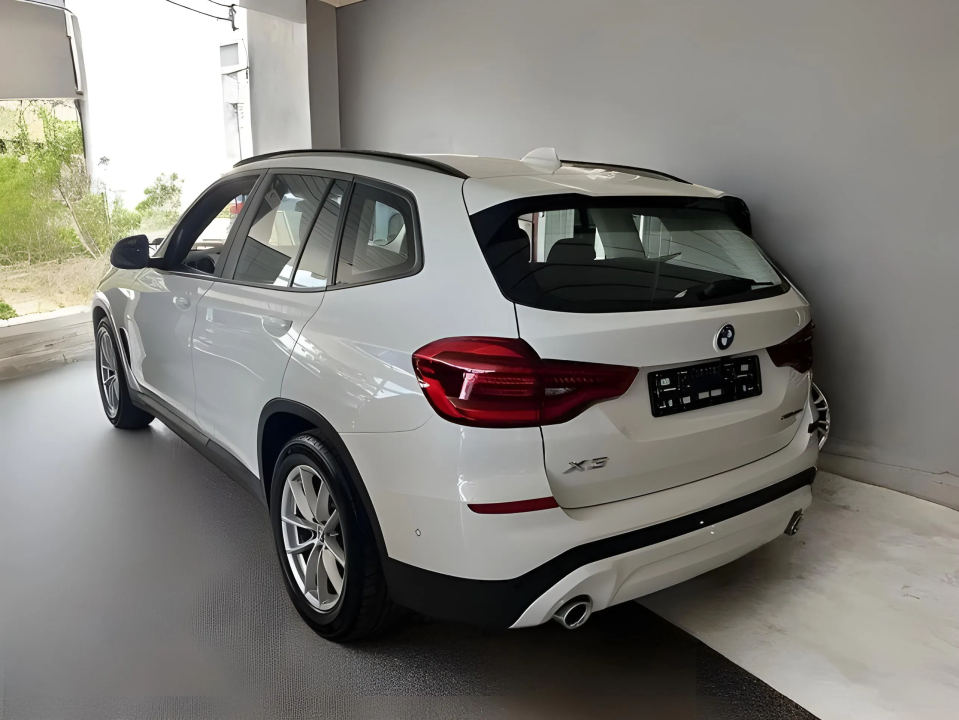 BMW X3 xDrive20d (2)