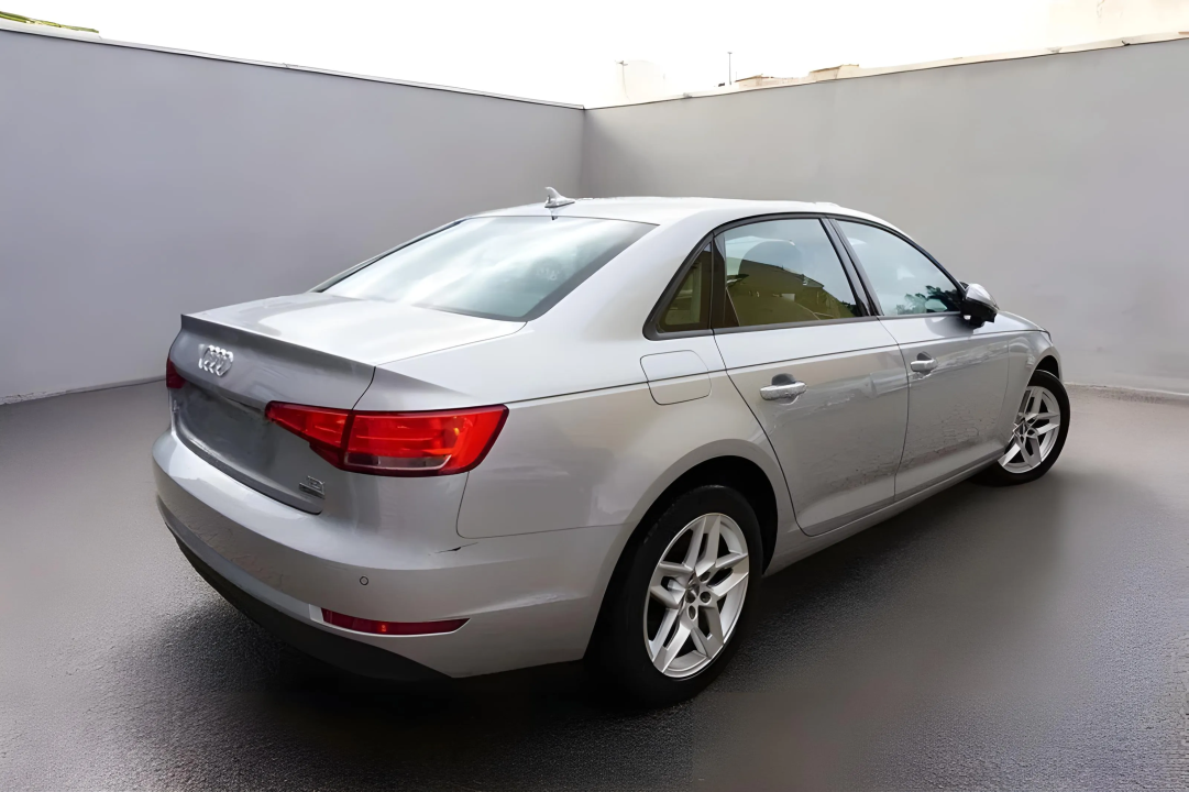 Audi A4 2.0 TDI quattro S tronic (3)