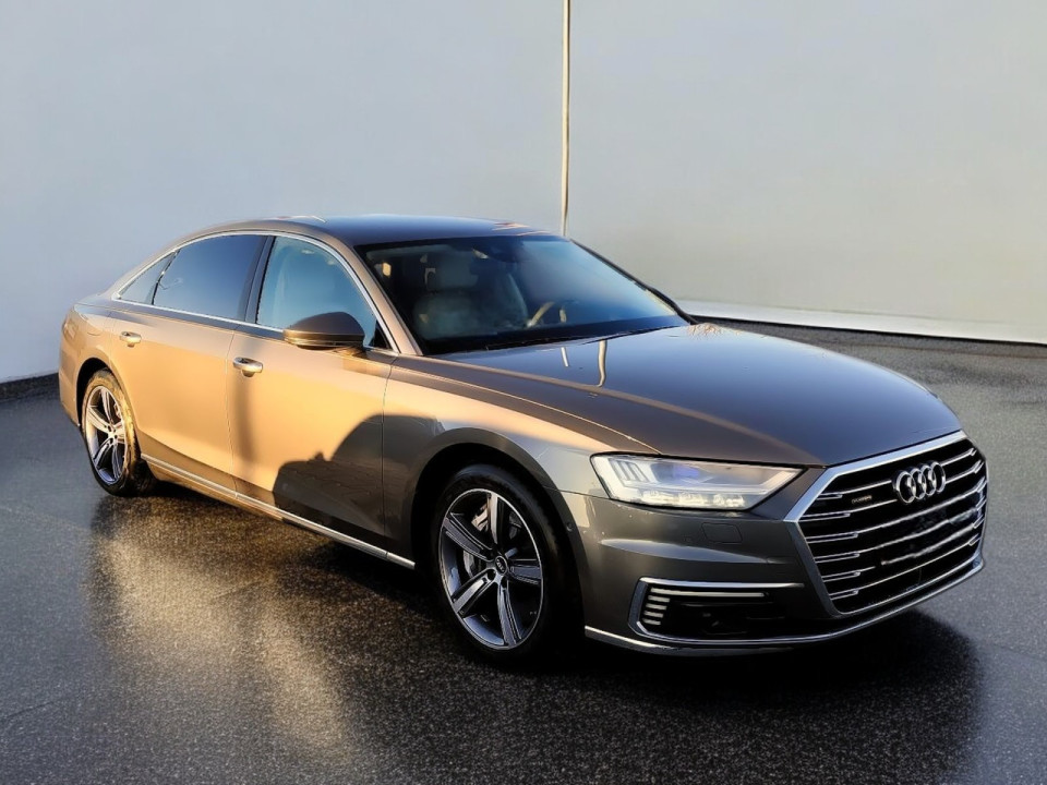 Audi A8 TFSI e 60 Quattro Long