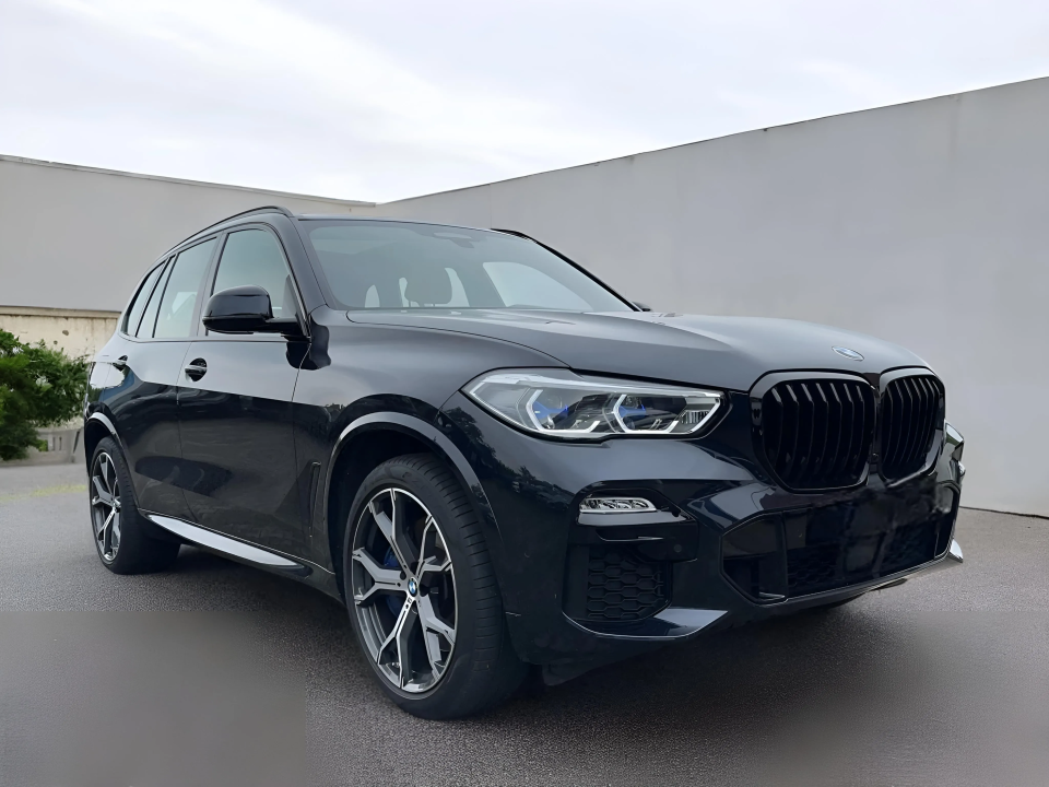 BMW X5 xDrive45e M-Sport (2)