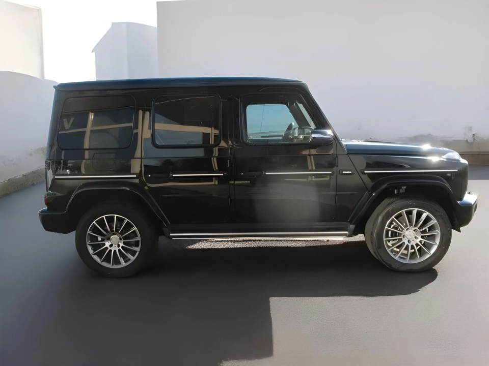 Mercedes-Benz G 400d AMG Line (4)