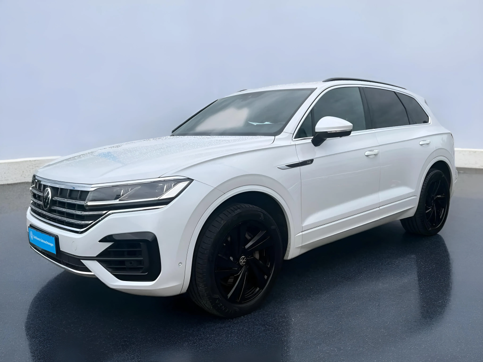 Volkswagen Touareg 3.0TSI 4MOTION R-LINE (1)