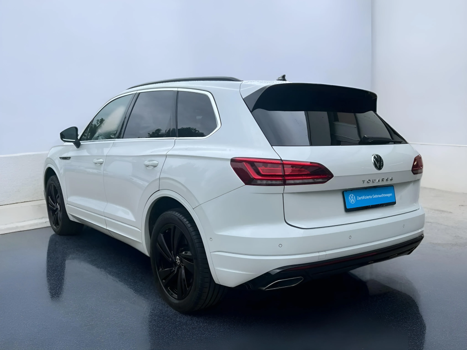 Volkswagen Touareg 3.0TSI 4MOTION R-LINE (4)