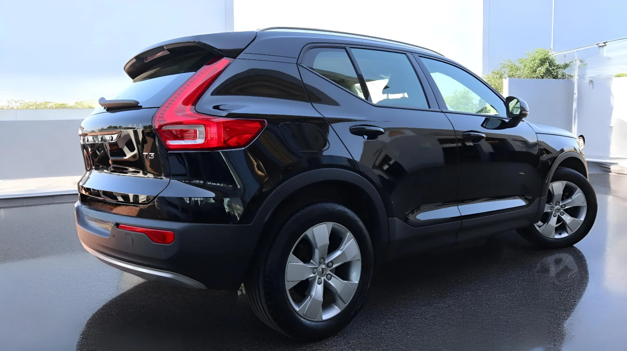 Volvo XC 40 T3 Momentum (2)