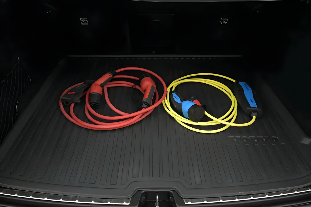 Volvo XC 60 T8 Recharge R-Design - foto 14