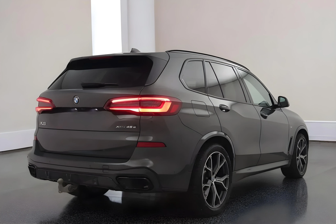 BMW X5 xDrive45e M-Sport (2)