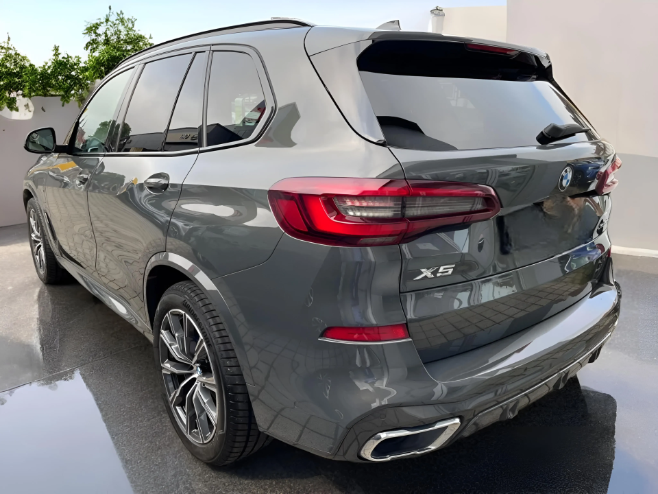 BMW X5 xDrive 45e M SPORT (3)