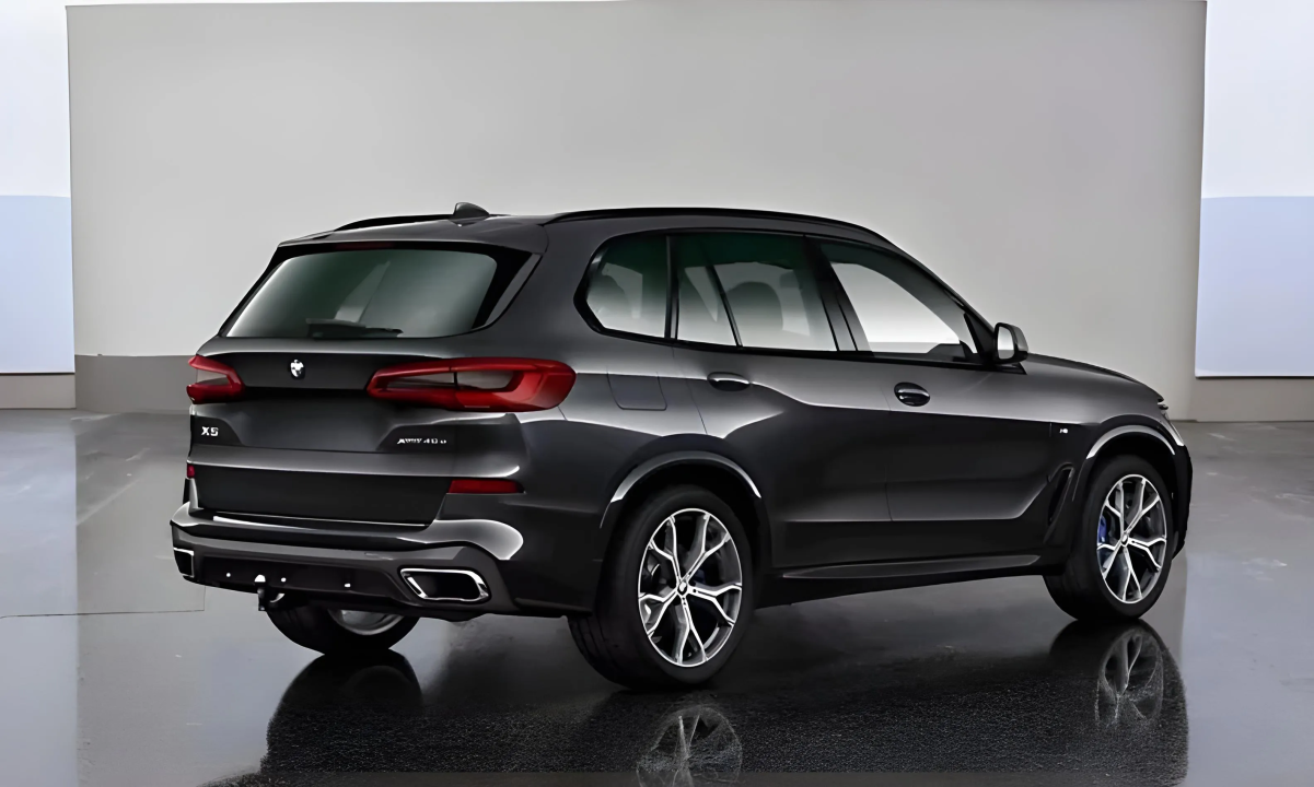 BMW X5 xDrive 45e (2)