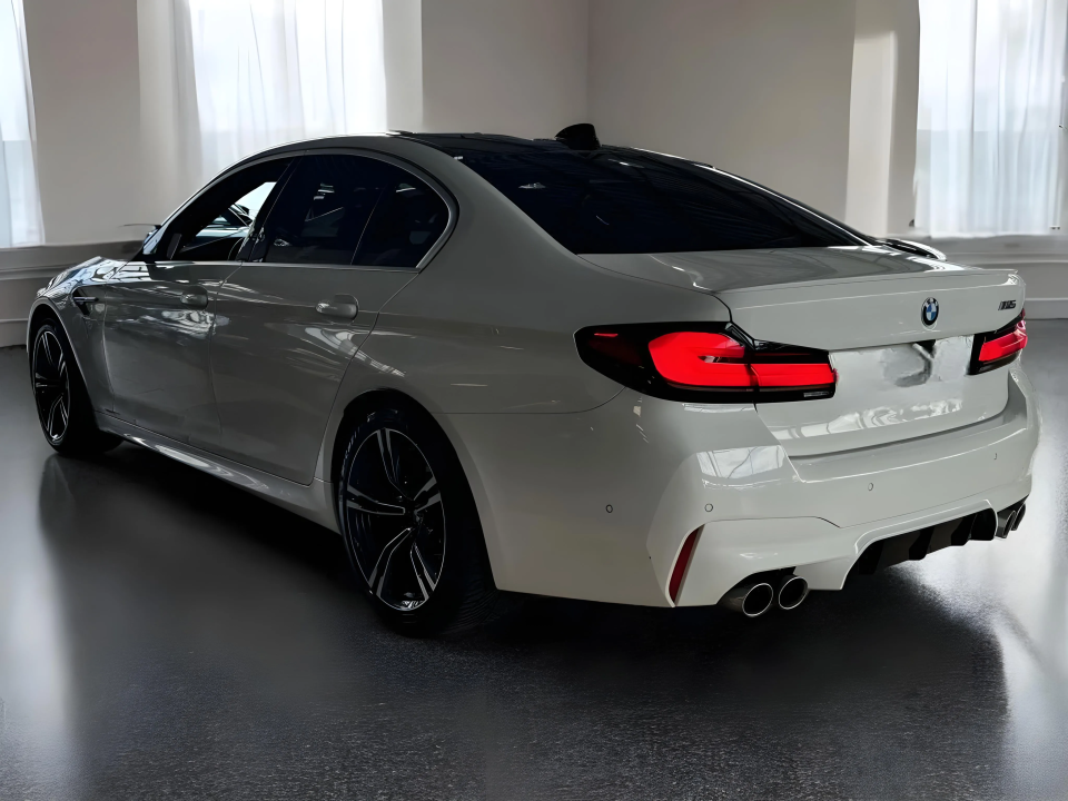 BMW M5 (5)