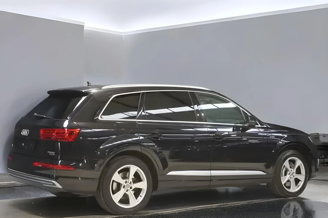 Audi Q7 3.0 TDi V6 Quattro e-tron PHEV (2)