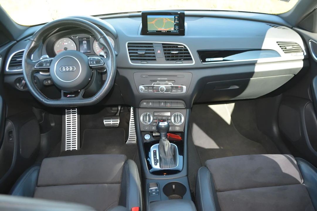 Audi RS Q3 2.5 TFSI S tronic quattro (5)