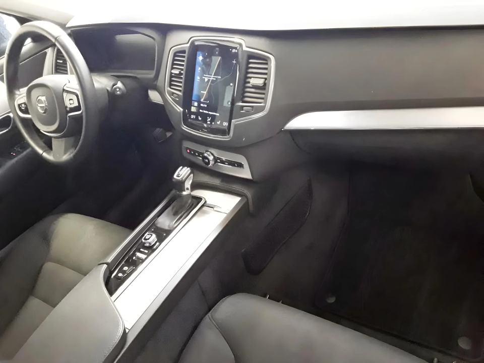 Volvo XC 90 D5 AWD Geartronic Momentum (4)