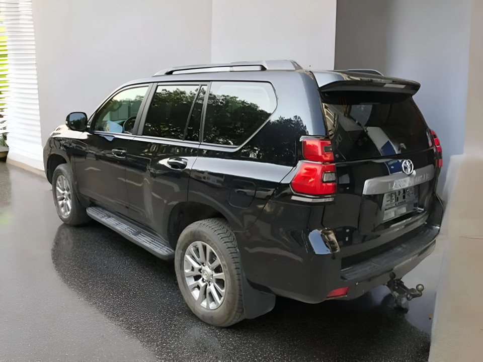 Toyota Land Cruiser 2.8 D-4D Premium 7 locuri - foto 6