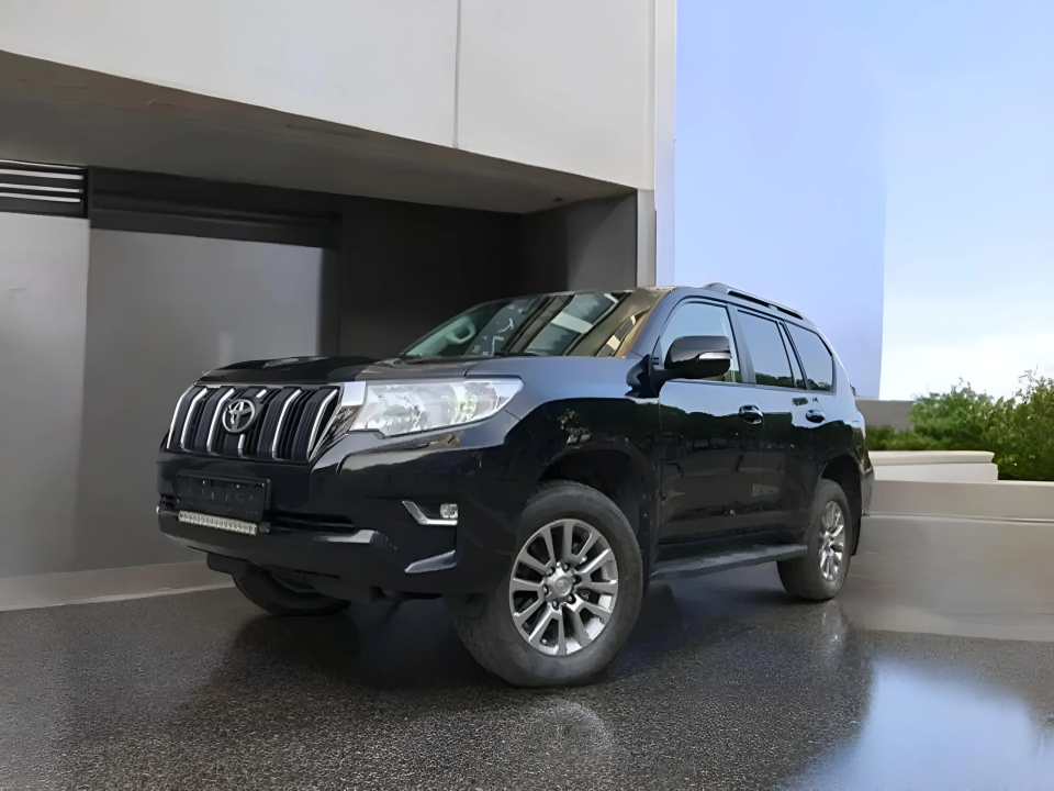 Toyota Land Cruiser 2.8 D-4D Premium 7 locuri (3)