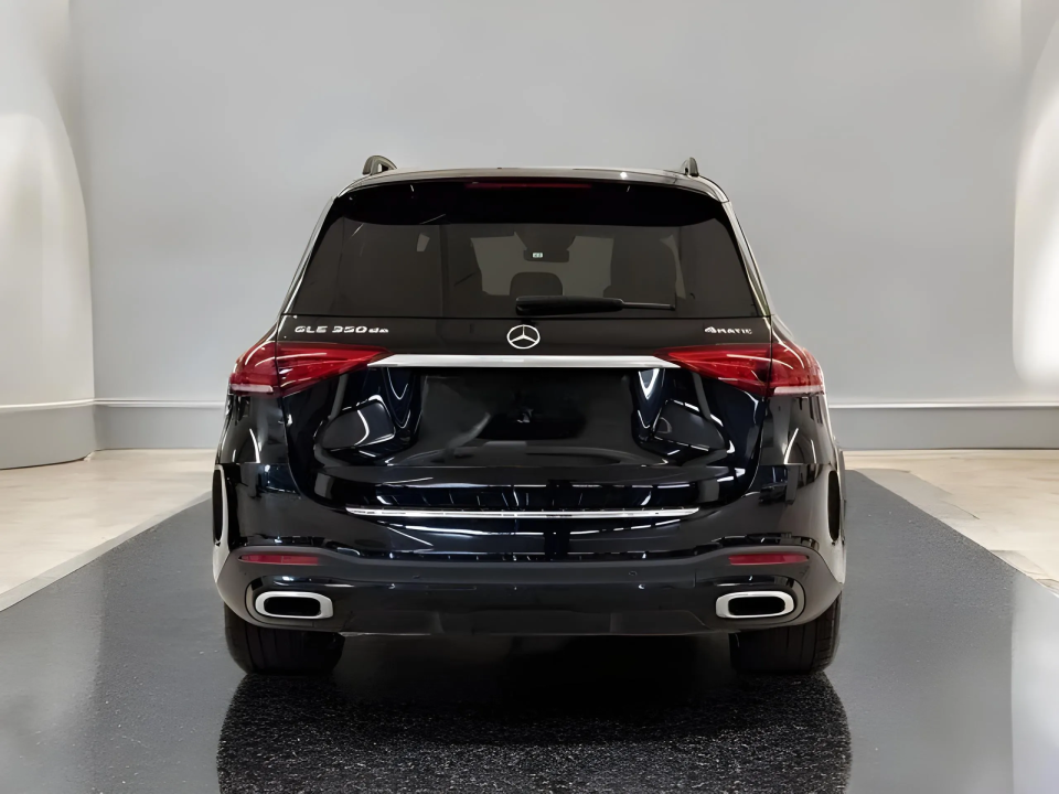 Mercedes-Benz GLE 350 de 4Matic AMG (3)