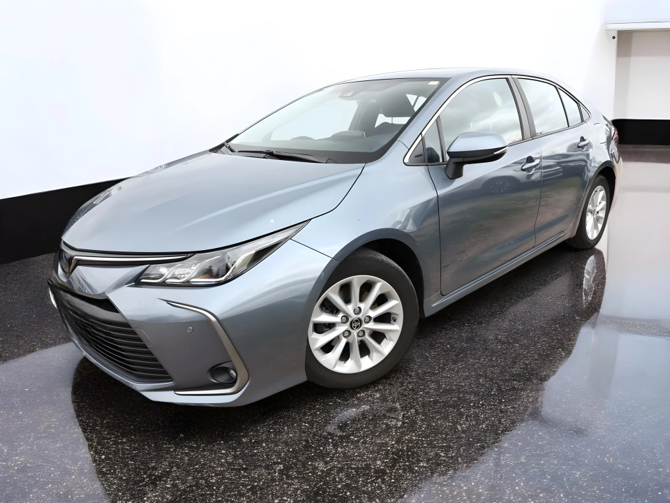 Toyota Corolla Sedan 1.8 Hybrid 122 ECVT (2)