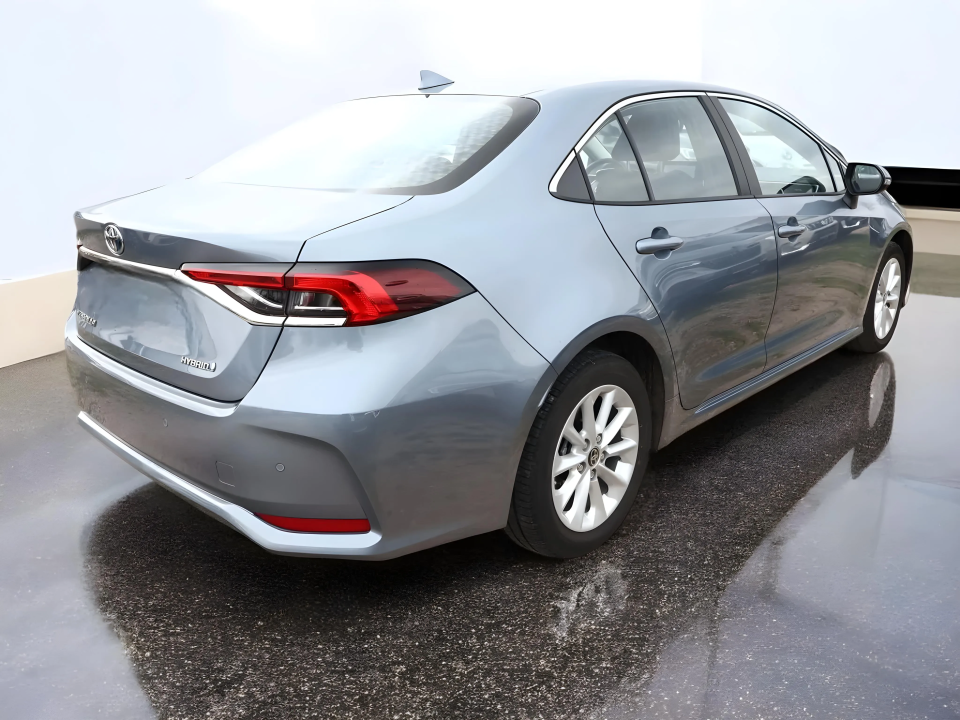 Toyota Corolla Sedan 1.8 Hybrid 122 ECVT (4)