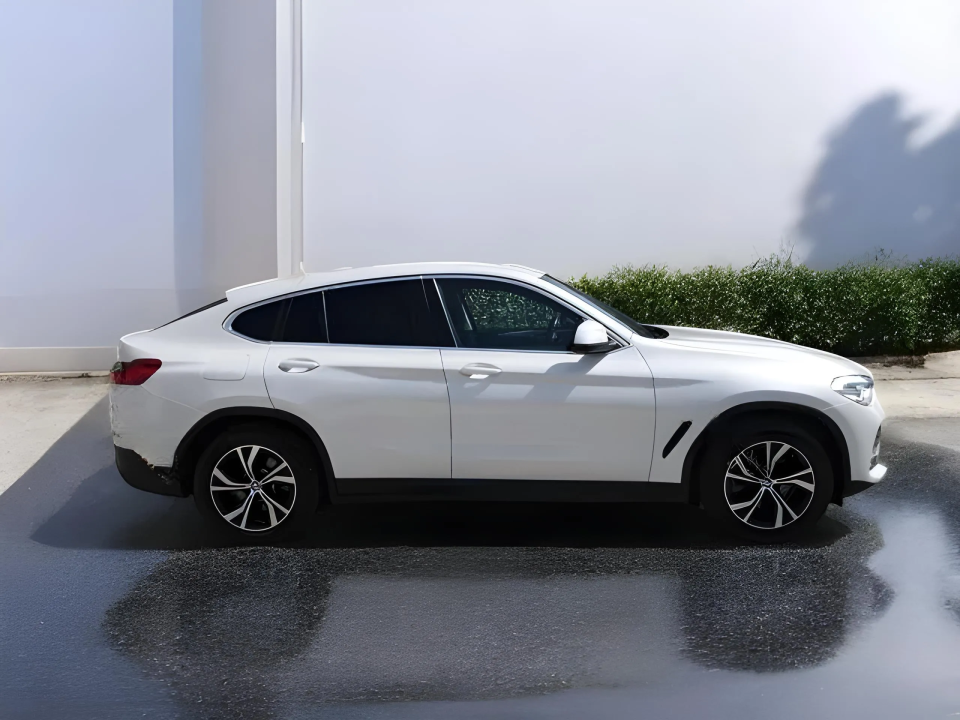 BMW X4 xDrive20d (2)