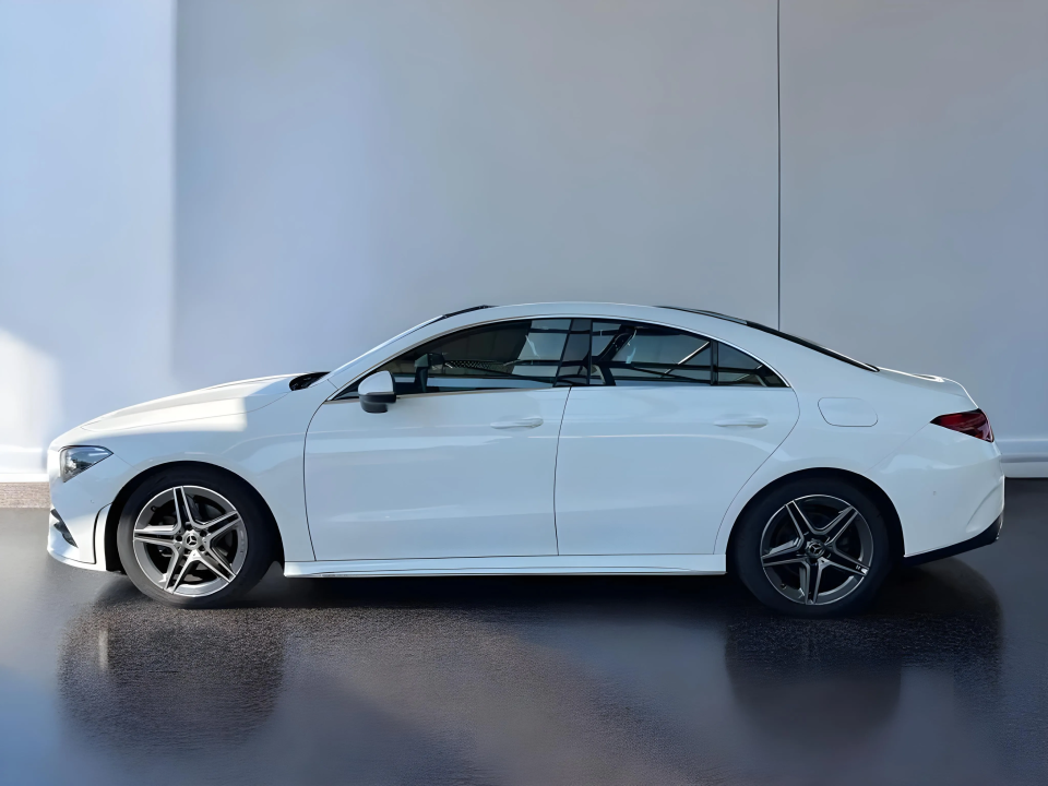 Mercedes-Benz CLA 200 Coupe AMG SPORT - foto 6