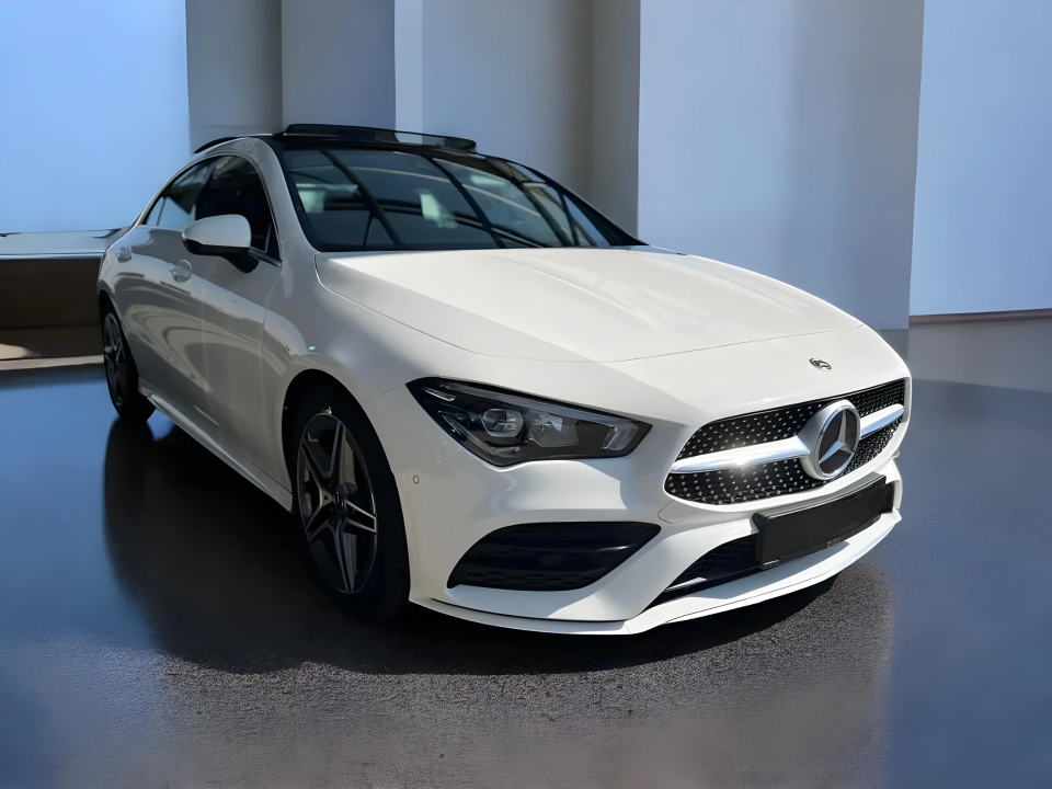 Mercedes-Benz CLA 200 Coupe AMG SPORT (1)